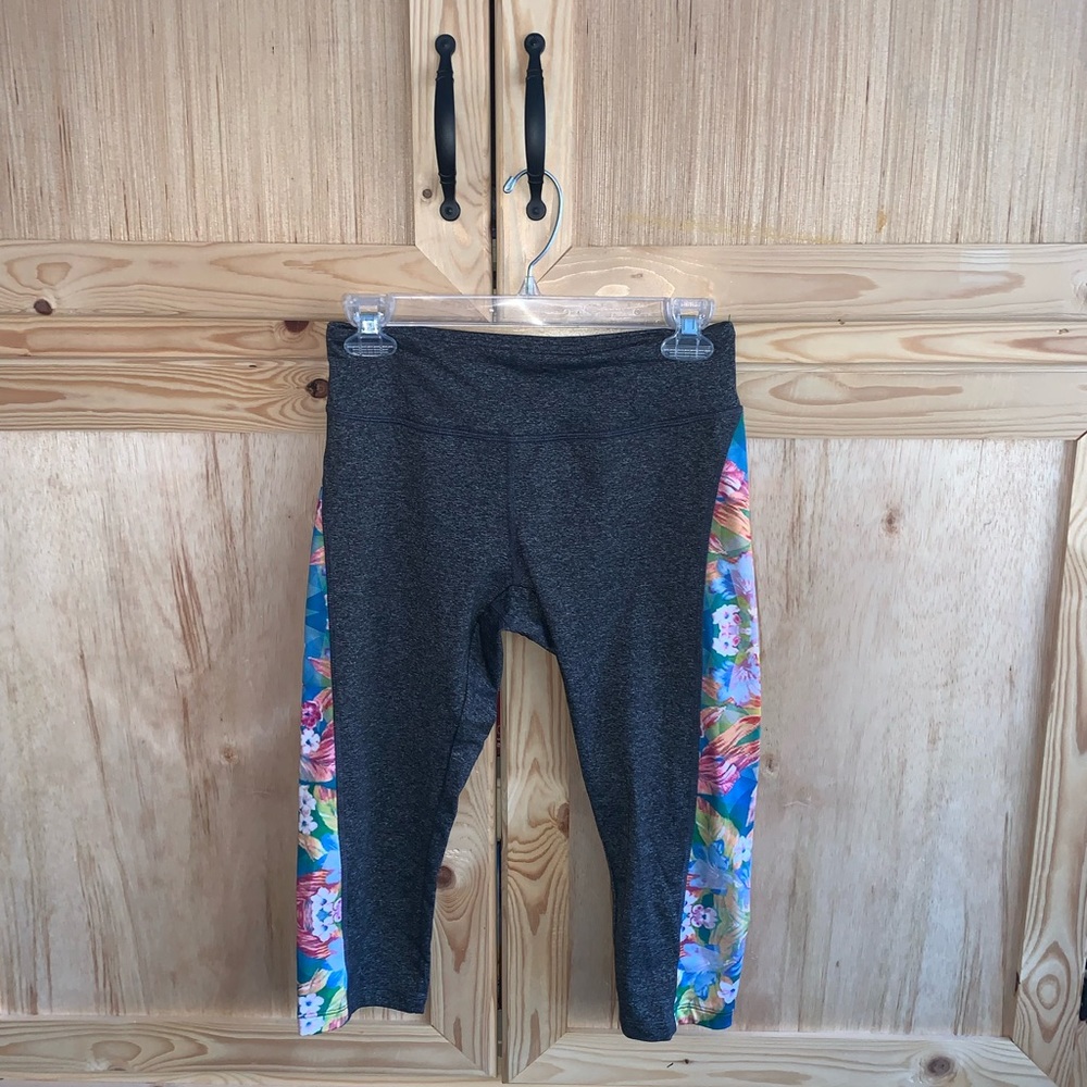 LulaRoe gray floral simply comfortable leggings pants size S